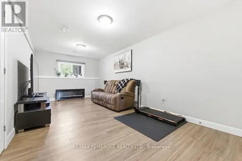 623 Nelson Street Pembroke ON K8A 3P3