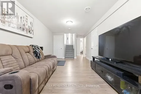 623 Nelson Street Pembroke ON K8A 3P3