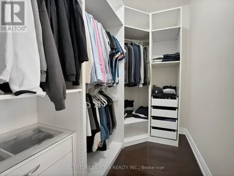 33 Bloorview Place Toronto (don Valley Village) ON M2J 0B2