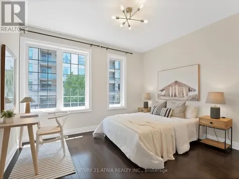 33 Bloorview Place Toronto (don Valley Village) ON M2J 0B2