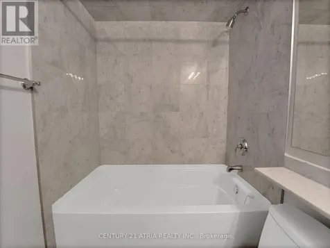 33 Bloorview Place Toronto (don Valley Village) ON M2J 0B2