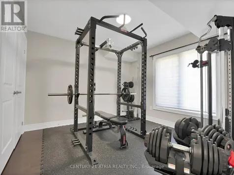 33 Bloorview Place Toronto (don Valley Village) ON M2J 0B2