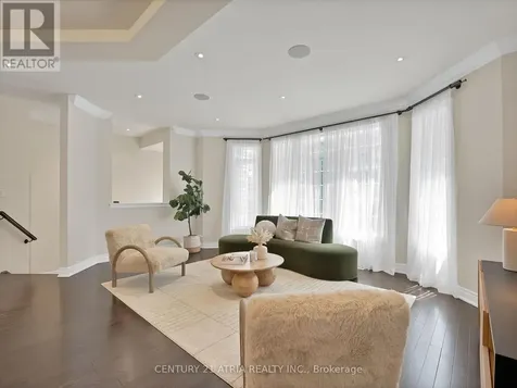 33 Bloorview Place Toronto (don Valley Village) ON M2J 0B2