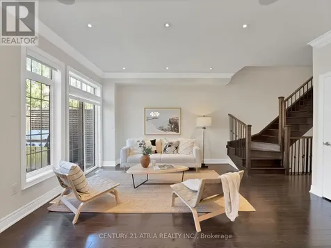 33 Bloorview Place Toronto (don Valley Village) ON M2J 0B2