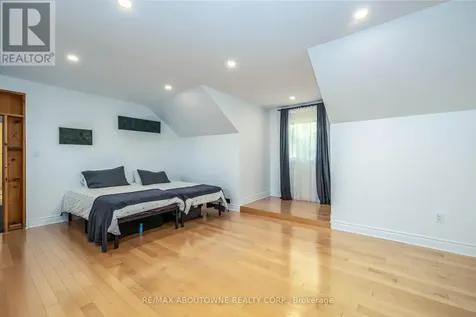 3276 Governors Road Hamilton ON L0R 1T0