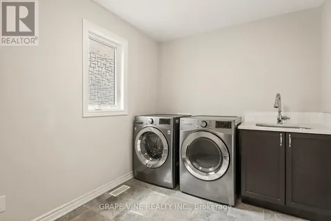 414 Aphelion Crescent Ottawa ON K2J 6N6