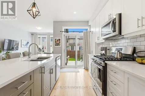32 Duncanville Street Russell ON K4R 0E8