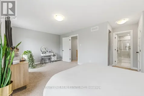 32 Duncanville Street Russell ON K4R 0E8