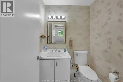 10691 Lakeview Drive Chatham-kent ON N7M 5J3