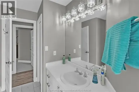 10691 Lakeview Drive Chatham-kent ON N7M 5J3