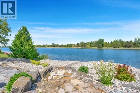10691 Lakeview Drive Chatham-kent ON N7M 5J3