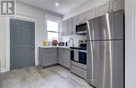 647 Wilson Street Hamilton (gibson) ON L8L 1V3