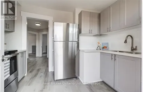 647 Wilson Street Hamilton (gibson) ON L8L 1V3