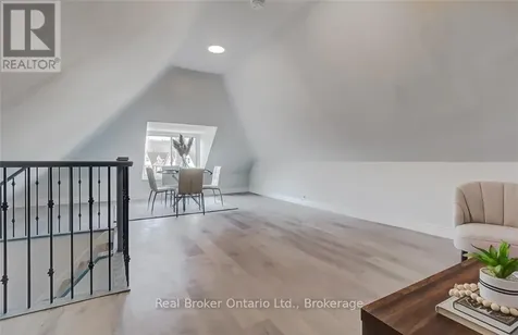 647 Wilson Street Hamilton (gibson) ON L8L 1V3
