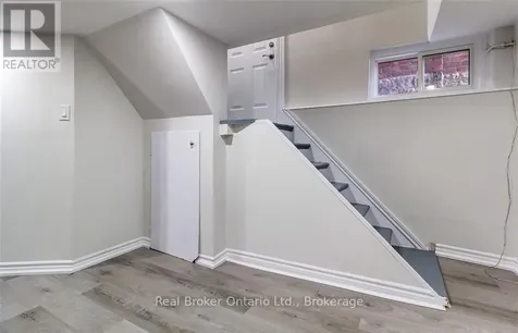647 Wilson Street Hamilton (gibson) ON L8L 1V3
