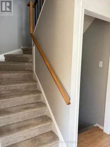 30 Mcdermot Court Ottawa ON K2L 3V3