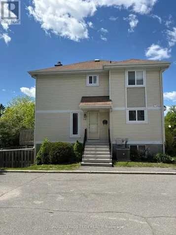 30 Mcdermot Court Ottawa ON K2L 3V3
