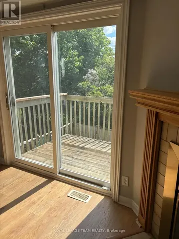 30 Mcdermot Court Ottawa ON K2L 3V3