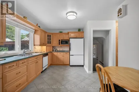 1416 Woodward Avenue Ottawa ON K1Z 7W1