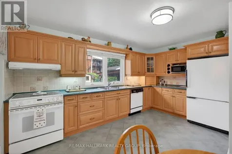 1416 Woodward Avenue Ottawa ON K1Z 7W1