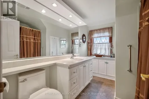 1416 Woodward Avenue Ottawa ON K1Z 7W1