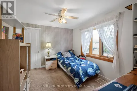 1416 Woodward Avenue Ottawa ON K1Z 7W1