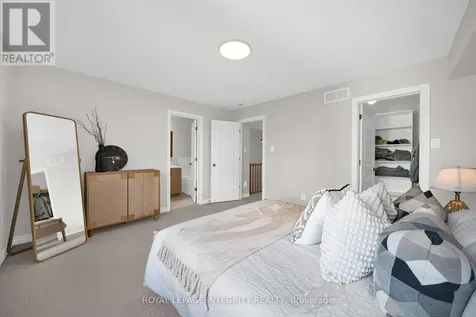 170 Larimar Circle Ottawa ON K1X 0B6