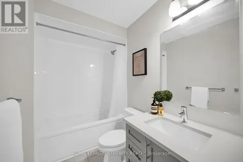 170 Larimar Circle Ottawa ON K1X 0B6