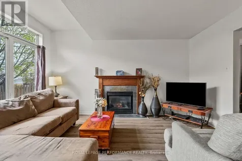 1071 Brasseur Crescent Ottawa ON K4A 5A1