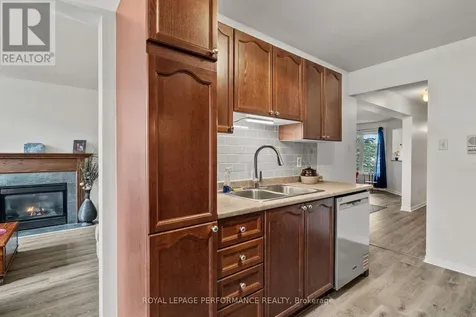 1071 Brasseur Crescent Ottawa ON K4A 5A1