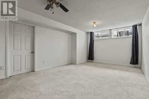 1071 Brasseur Crescent Ottawa ON K4A 5A1