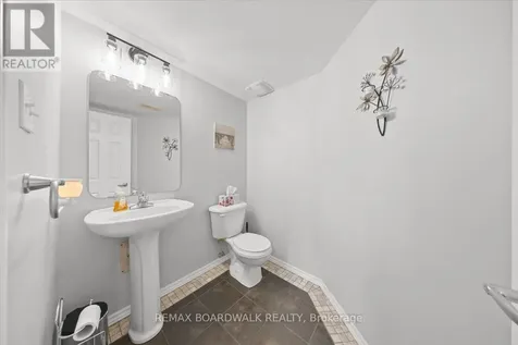 366 Crownridge Drive Ottawa ON K2M 3A4