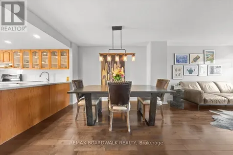 366 Crownridge Drive Ottawa ON K2M 3A4