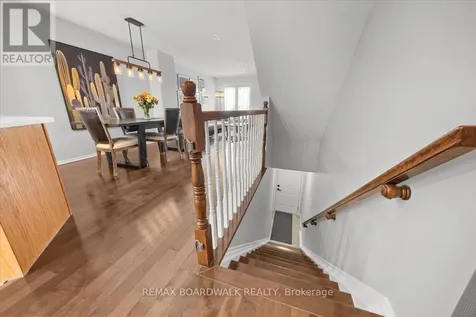 366 Crownridge Drive Ottawa ON K2M 3A4