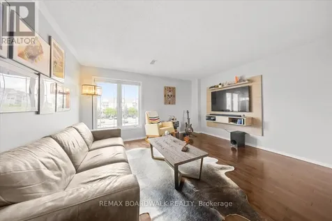 366 Crownridge Drive Ottawa ON K2M 3A4