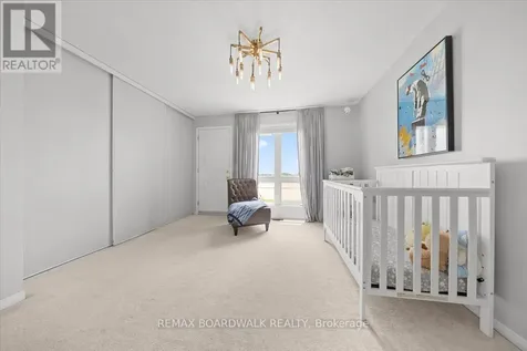 366 Crownridge Drive Ottawa ON K2M 3A4