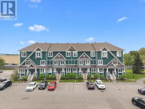 366 Crownridge Drive Ottawa ON K2M 3A4