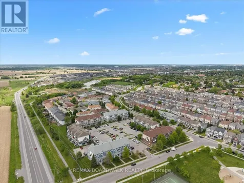 366 Crownridge Drive Ottawa ON K2M 3A4