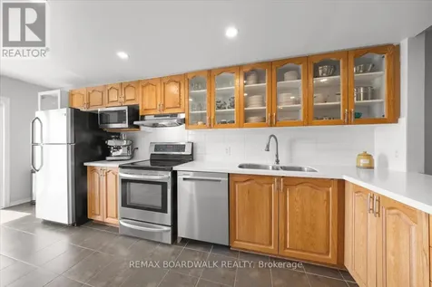 366 Crownridge Drive Ottawa ON K2M 3A4