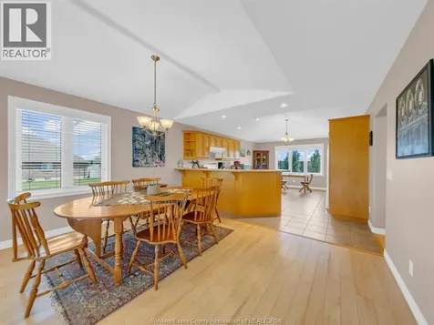 1541 Heatherglen Drive Tecumseh ON N8N 5B3