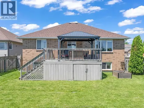 1541 Heatherglen Drive Tecumseh ON N8N 5B3