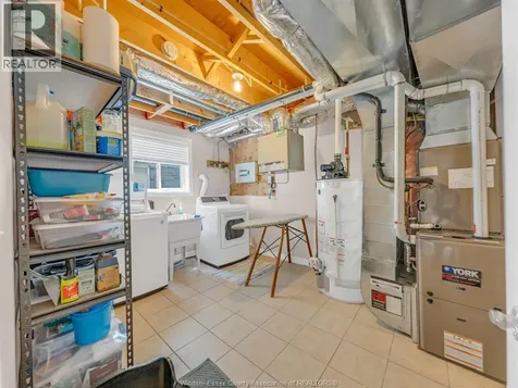 1541 Heatherglen Drive Tecumseh ON N8N 5B3