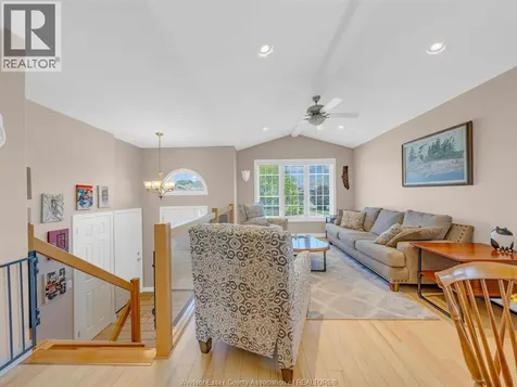 1541 Heatherglen Drive Tecumseh ON N8N 5B3