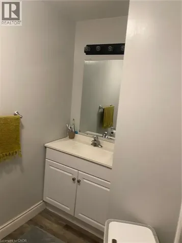 58 Hazelglen Drive Kitchener ON N2M 2E3