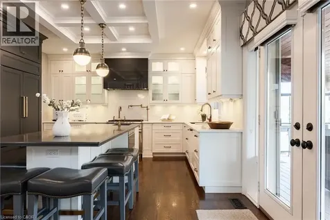 1392 Clearwater Crescent Oakville ON L6H 7J5