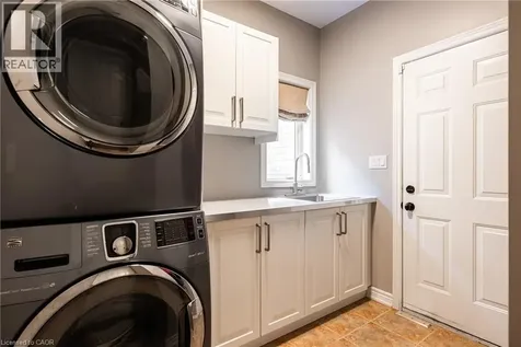 1392 Clearwater Crescent Oakville ON L6H 7J5