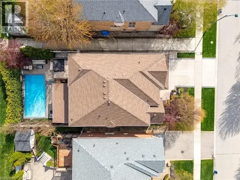 1392 Clearwater Crescent Oakville ON L6H 7J5