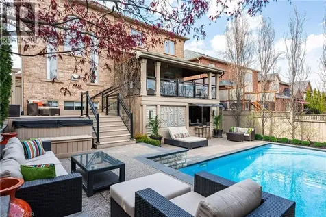 1392 Clearwater Crescent Oakville ON L6H 7J5