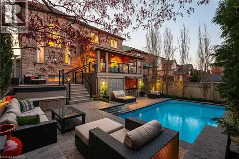 1392 Clearwater Crescent Oakville ON L6H 7J5
