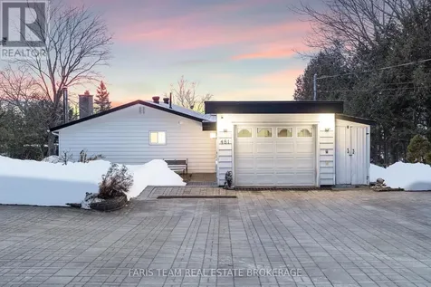 481 Islandview Lane Midland ON L4R 5H4